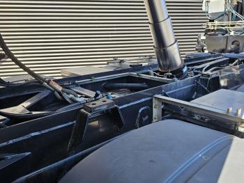 TGS 26.500 6X6 BB / Z CRANE + 2 SIDE TIPPER